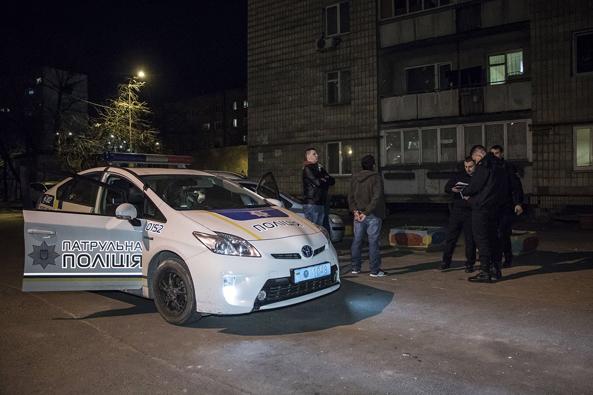 В Голосеевском районе мужчина жестоко избили и поранил свою гражданскую жену