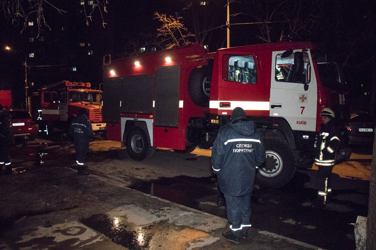 Сотрудники ГСЧС оперативно ликвидировали возгорание Сотрудники ГСЧС оперативно ликвидировали возгорание