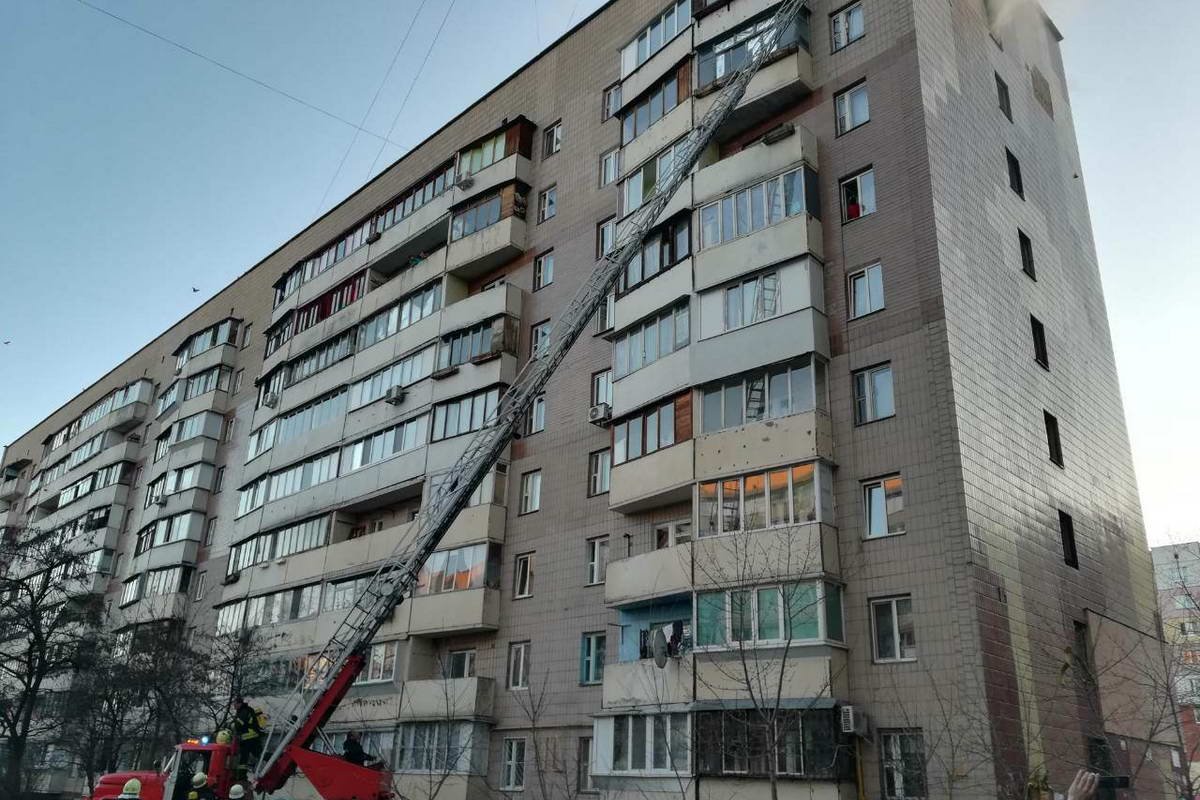 В 19:20 пожар был локализован, а в 19:43 — ликвидирован