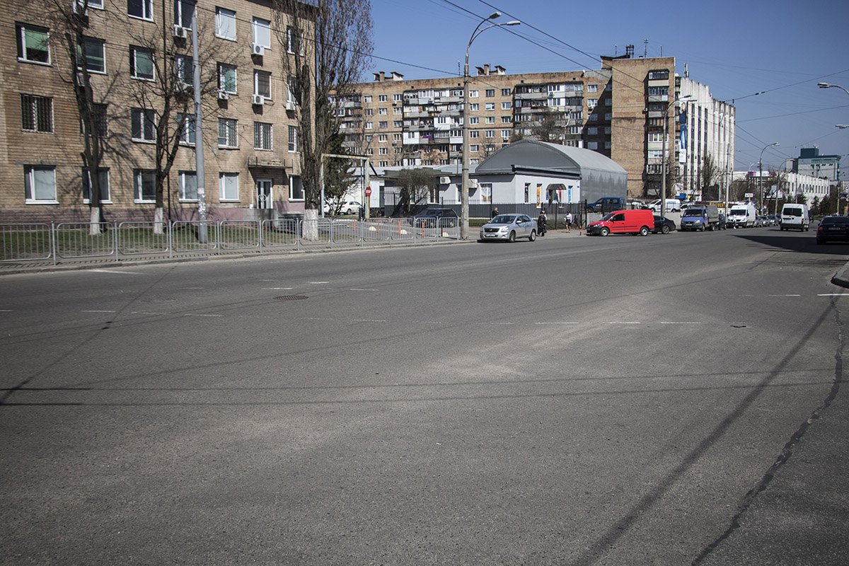 На Сырецкой отремонтировали 4,3 тысячи квадратных метров дорожного полотна