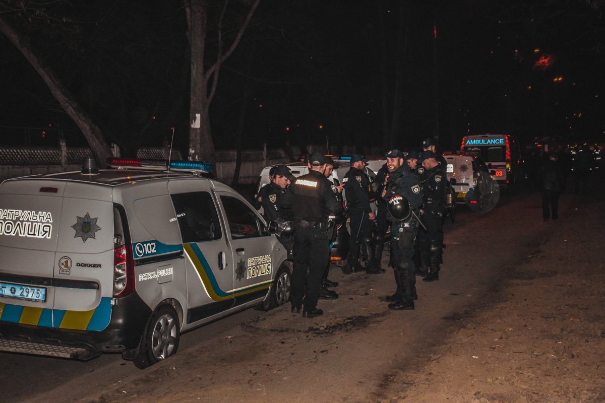 На защиту стройки прибыло много полиции