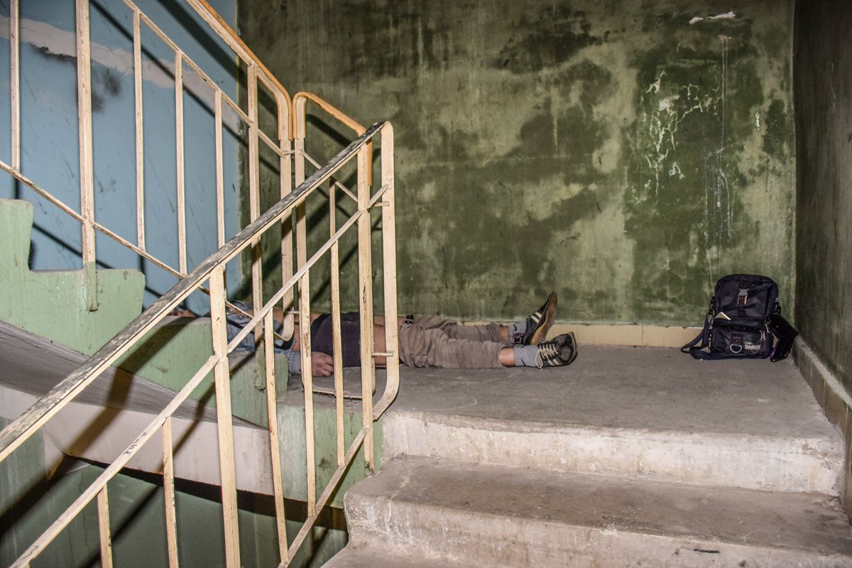 Трагедия случилась в подъезде по улице Чернобыльская, 18