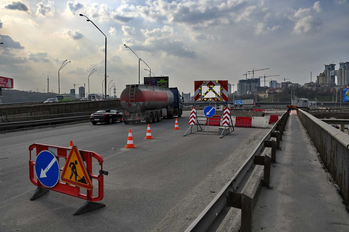 В "Киевавтодоре" пообещали закончить работы до 30 апреля