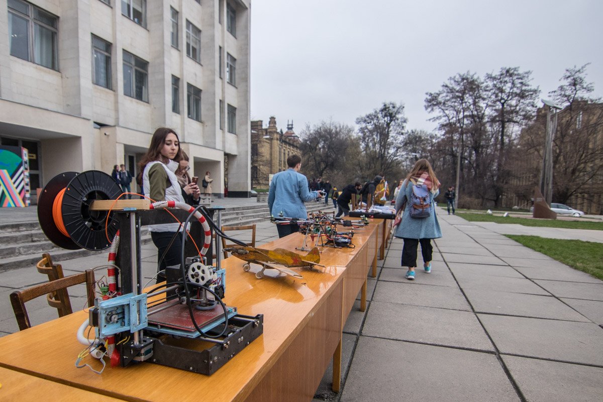 На фестивале собрались в основном учащаяся молодежь На фестивале собрались в основном учащаяся молодежь