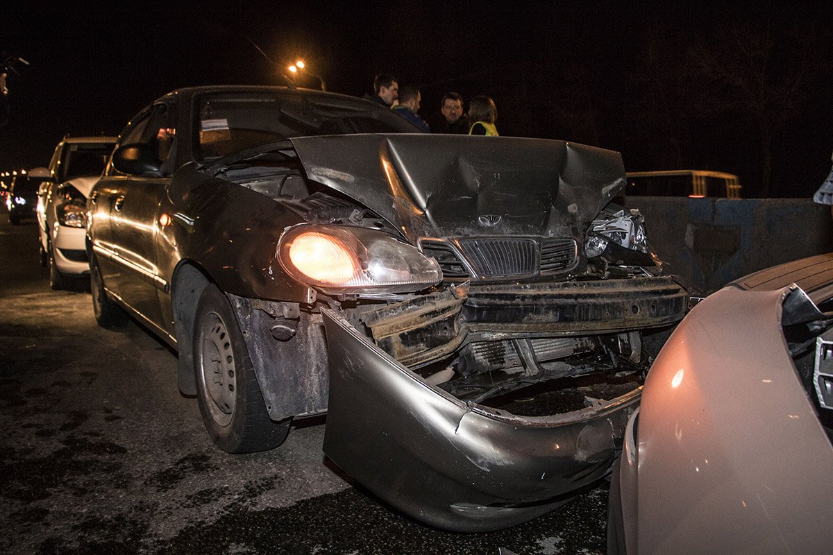 Daewoo Lanos въехал в Lexus RX350 Daewoo Lanos въехал в Lexus RX350