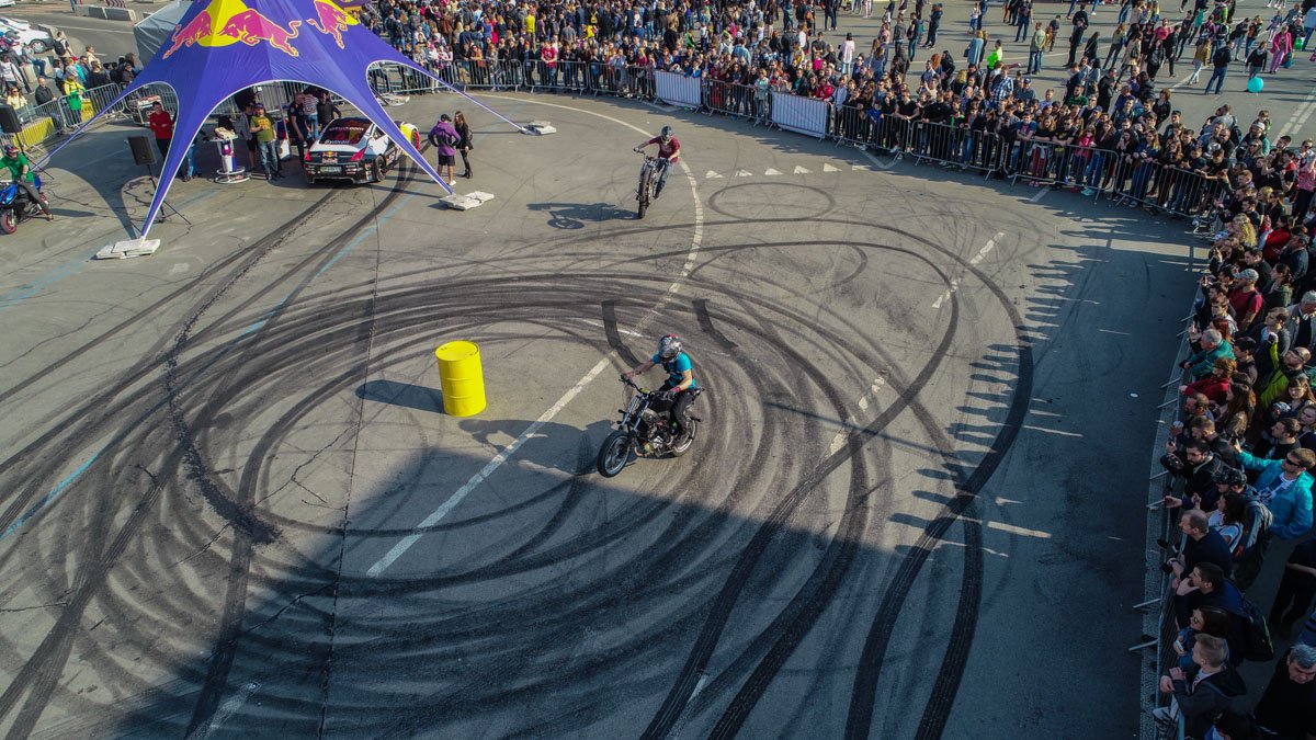 В Киеве стартовал фестиваль «Kyiv Drive Day»