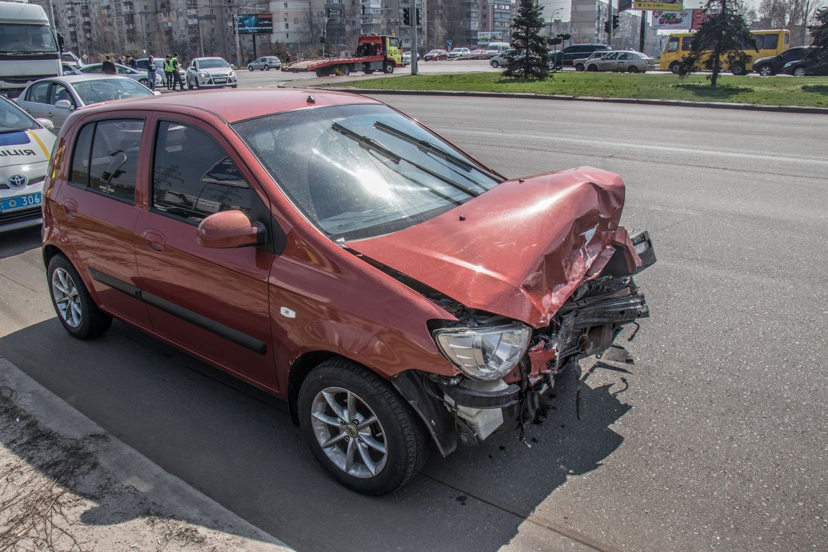 Транспортные средства сильно повреждены