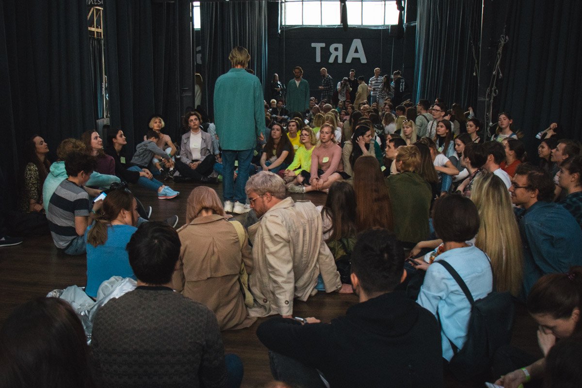 Ого, вас собралось, ребята!