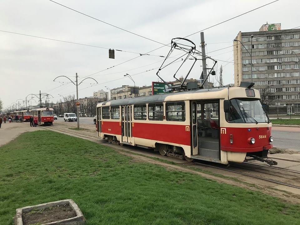 На Дарницкой площади произошло ДТП На Дарницкой площади произошло ДТП