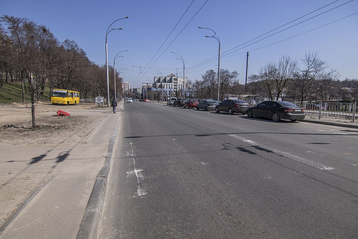 Ям мы здесь не заметили 