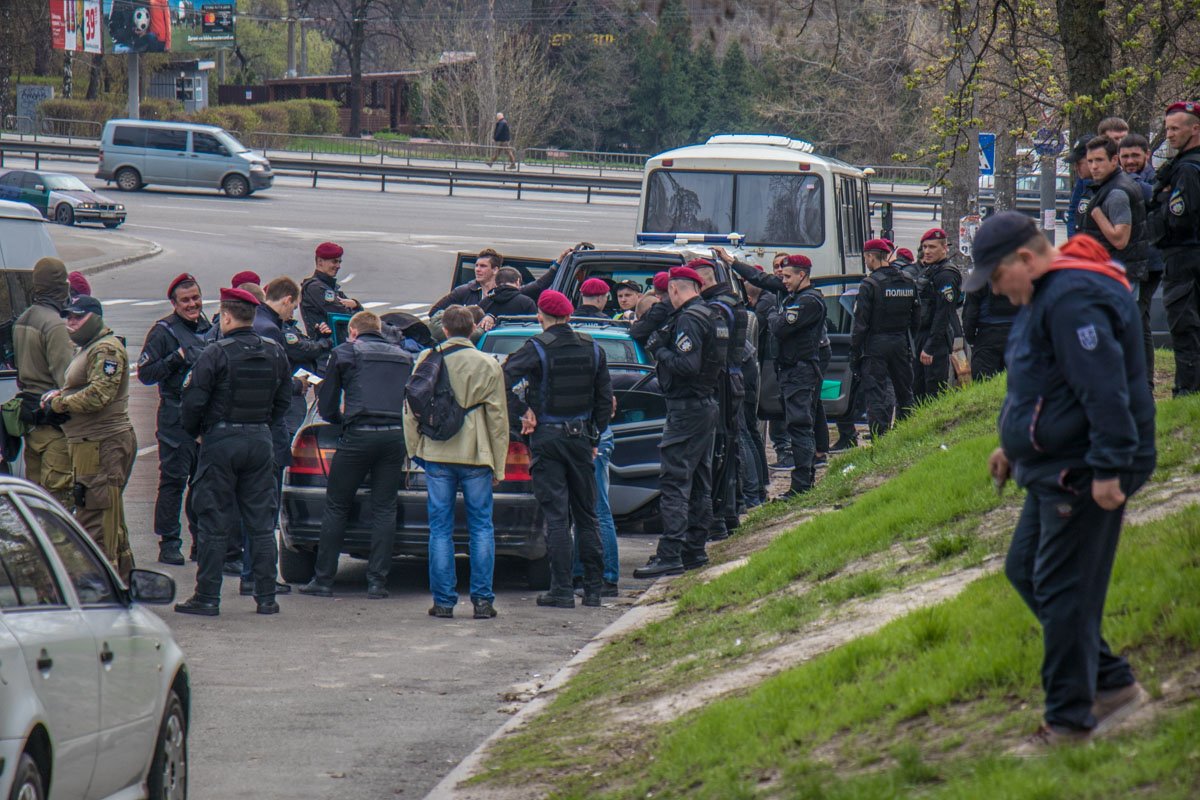 Подозреваемых задержали на улице Чернобыльской