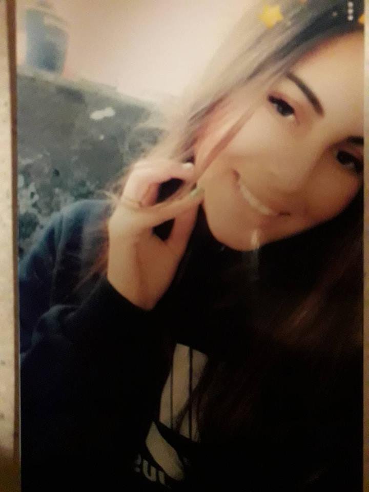 Пропала несовершеннолетняя Эмма Буряченко Пропала несовершеннолетняя Эмма Буряченко