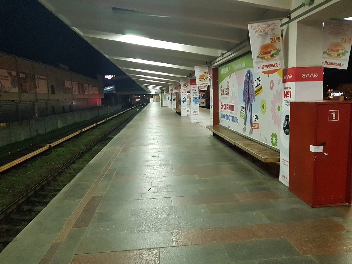 Со станции вывели пассажиров