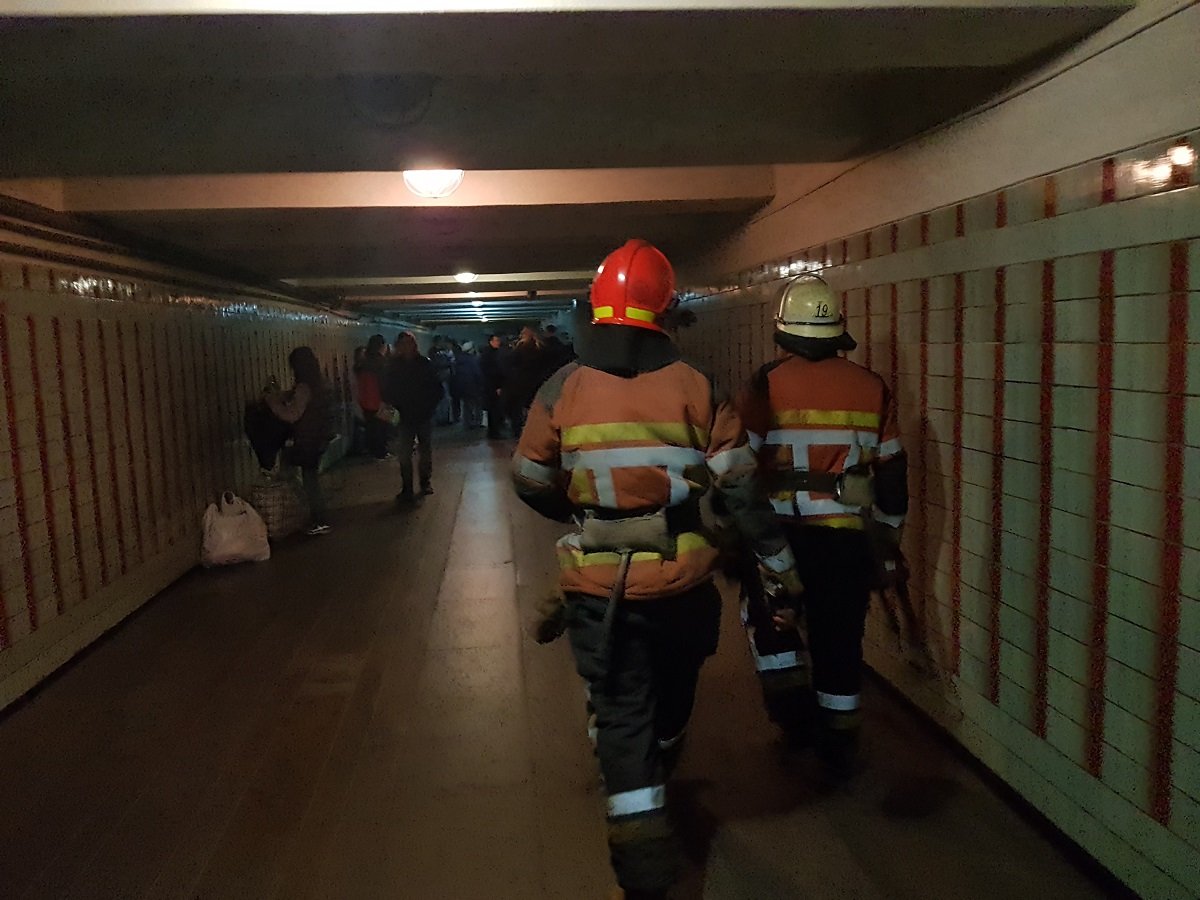 Входы и выходы со станции заблокированы