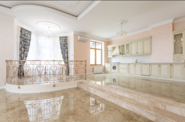 Изысканный интерьер радует глаз