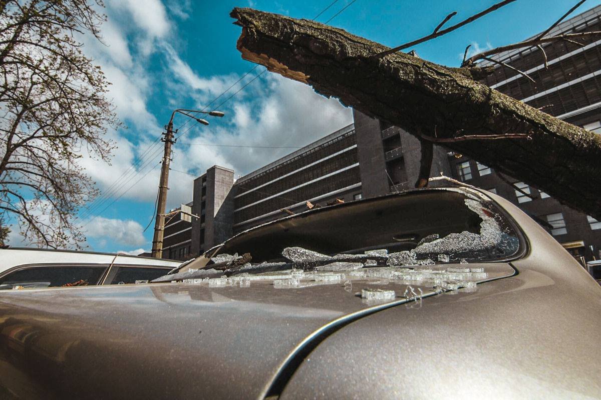 Неприятность произошла около 9:00 по адресу Новоконстантиновская 15\15