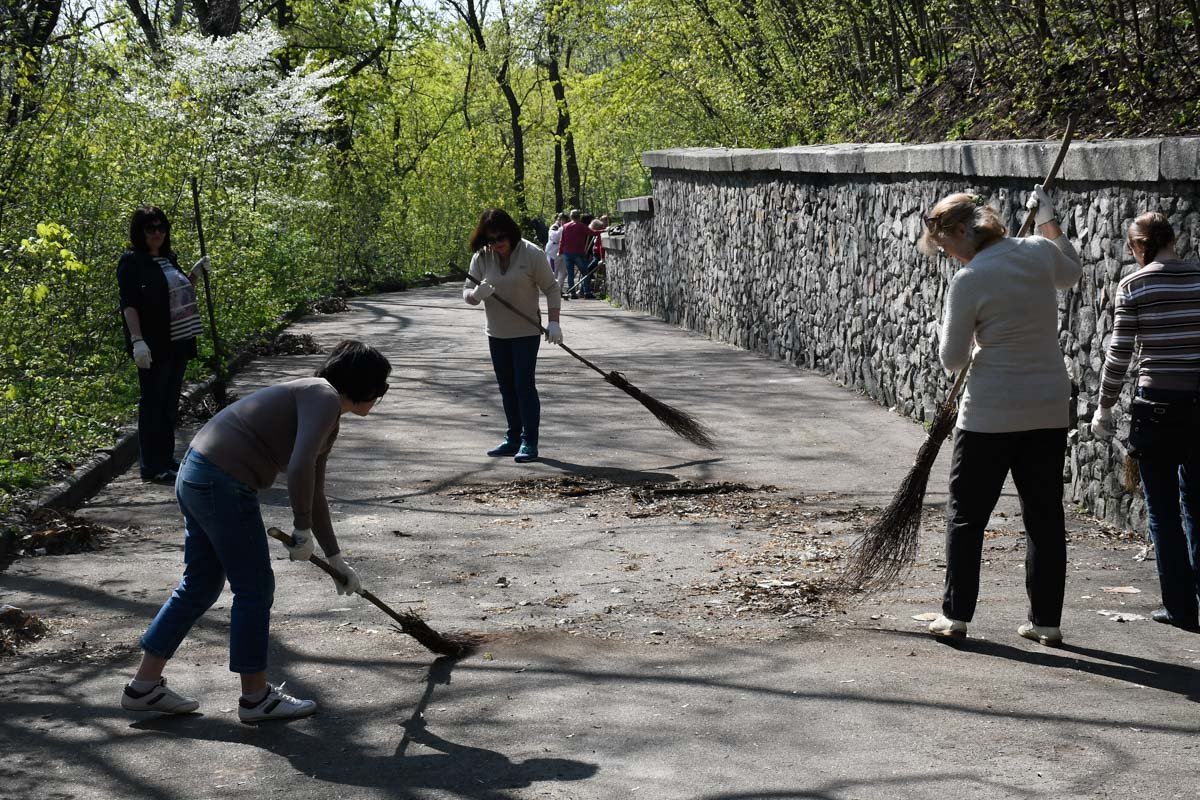 Информатор просит: не сорите на улице Информатор просит: не сорите на улице