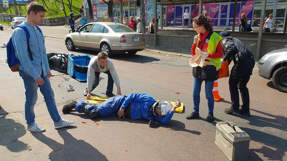 Водитель скутера получил обширные травмы Водитель скутера получил обширные травмы