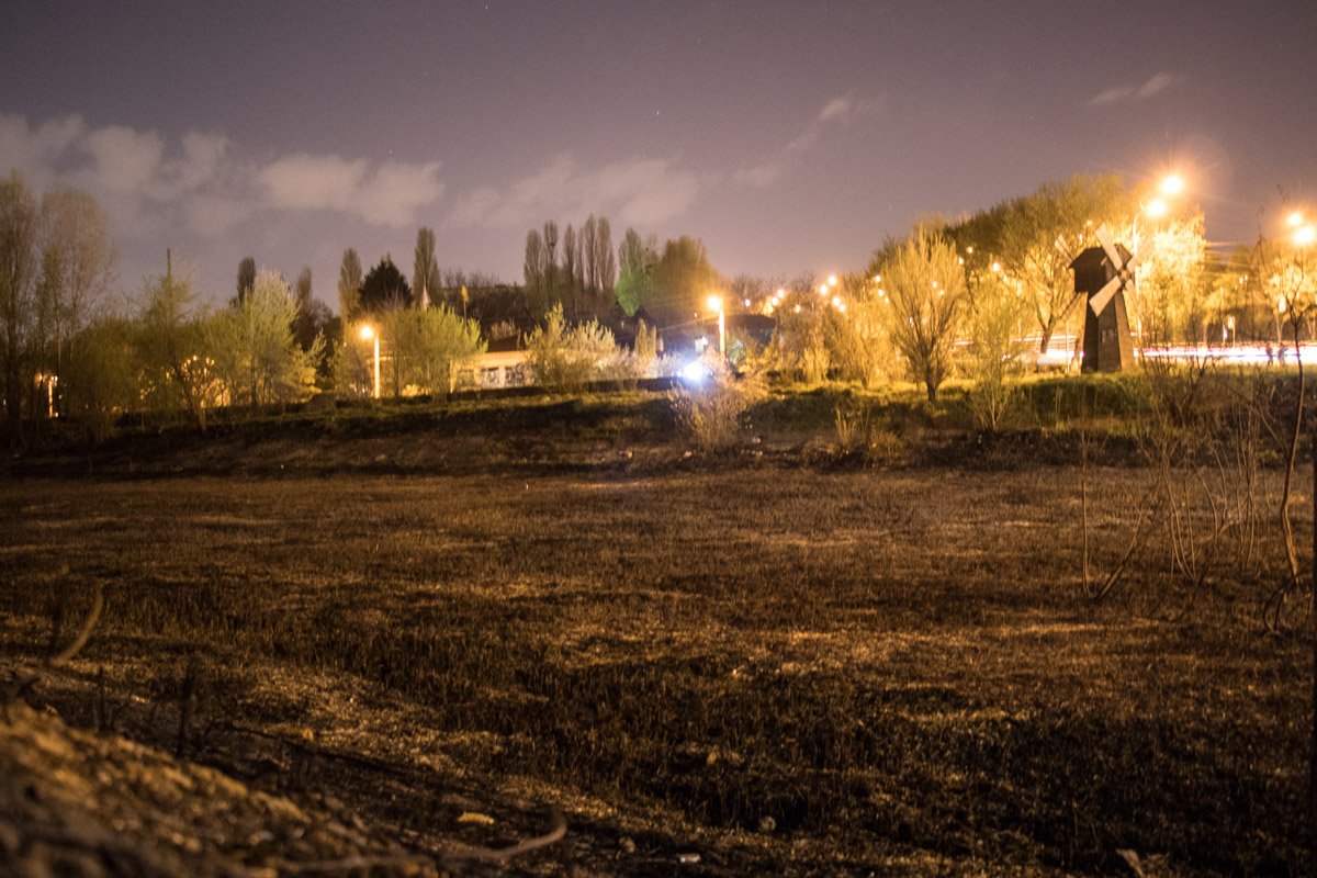 В непосредственной близости от огня находились и жилые здания