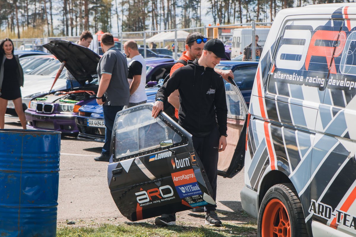 Двери от авто Двери от авто