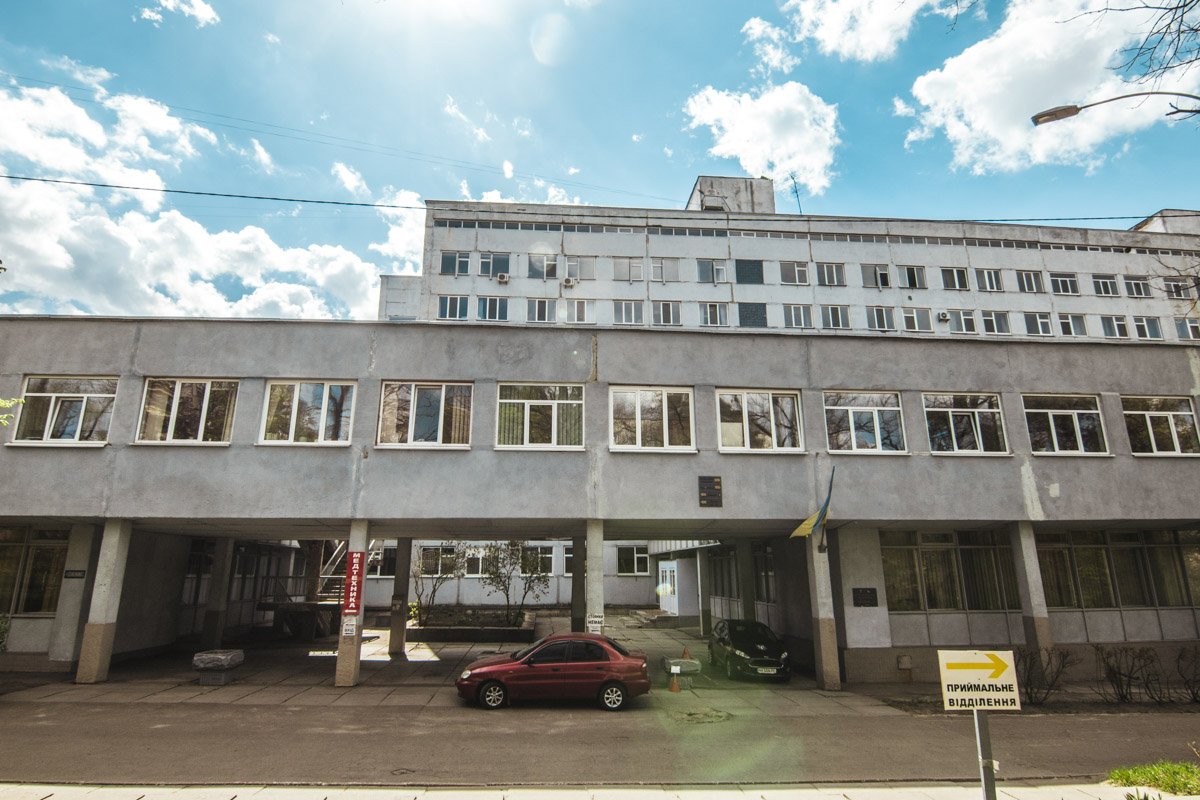 В больнице находится множество профильных отделений