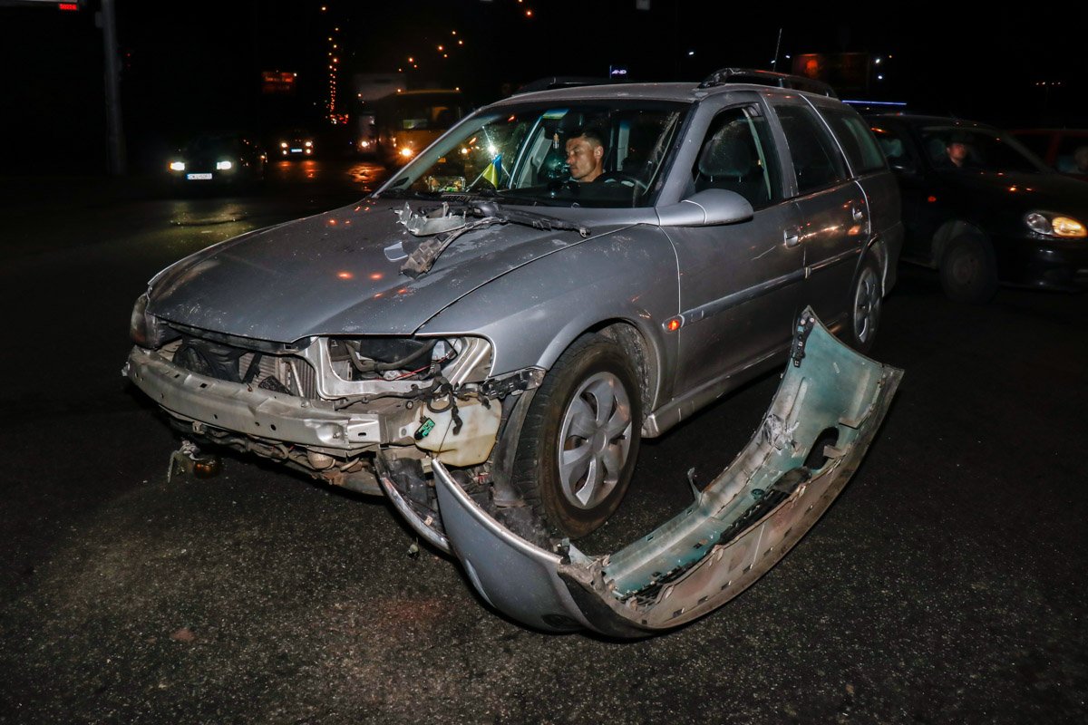 Никто из водителей и пассажиров не пострадал Никто из водителей и пассажиров не пострадал