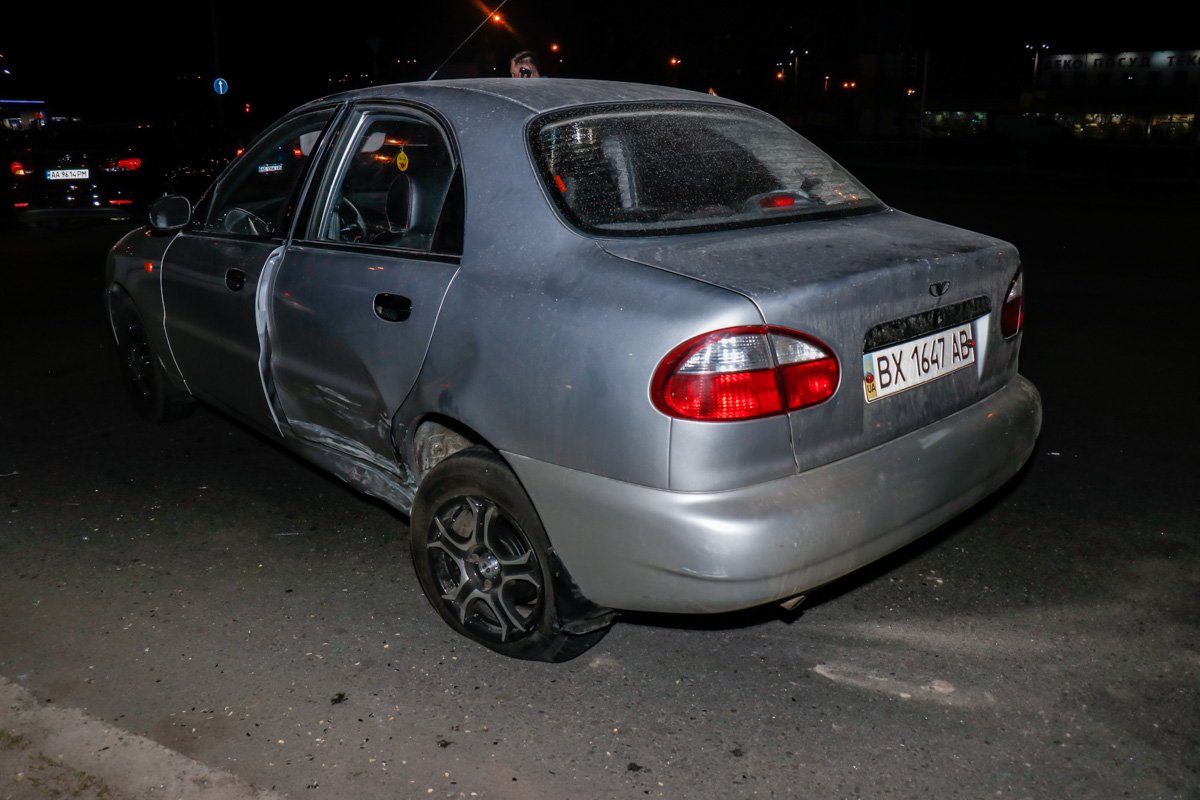 Водитель ланос утверждает, что ехал на зеленый свет светофора Водитель ланос утверждает, что ехал на зеленый свет светофора