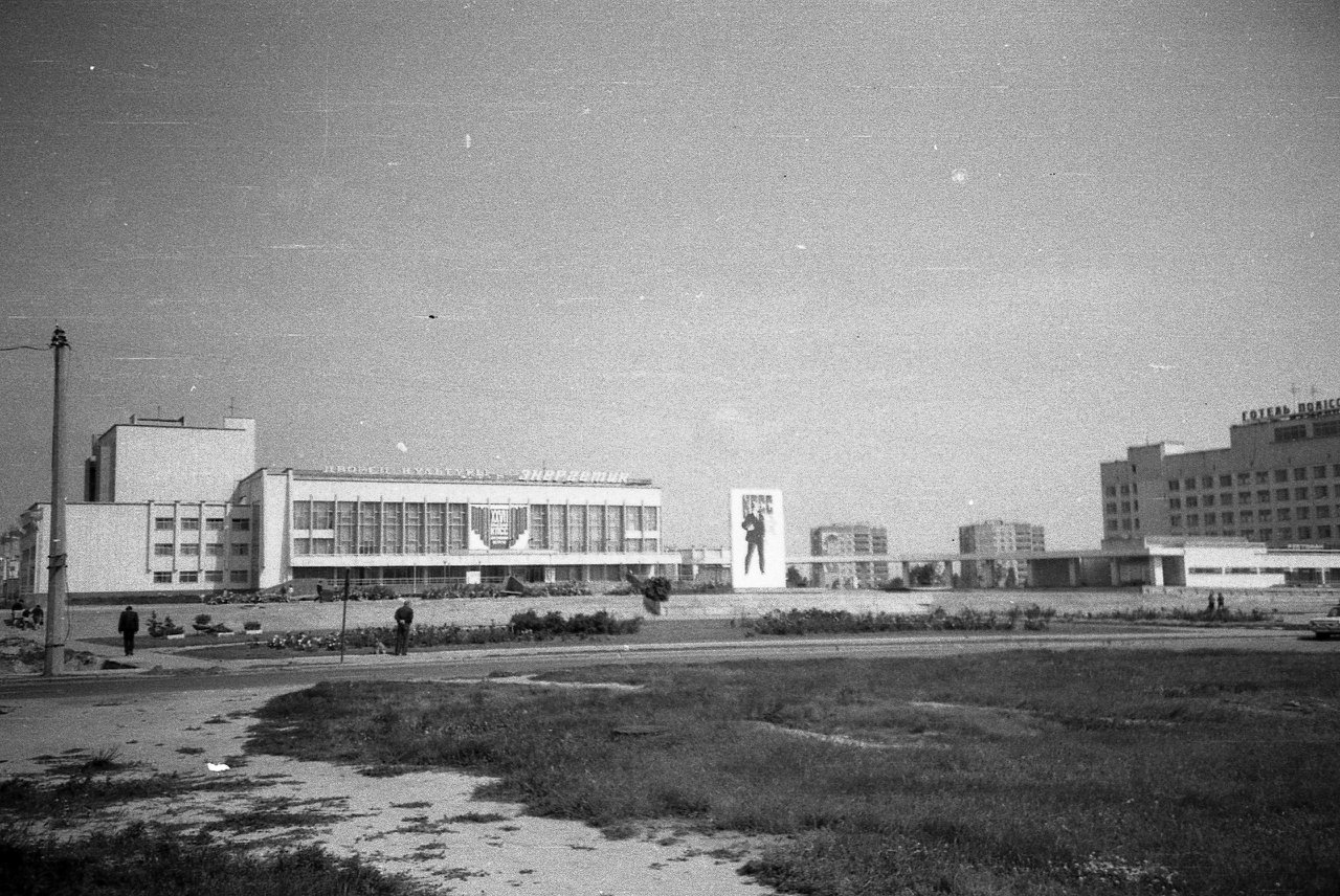 В 85-м сюда хотелось прийти