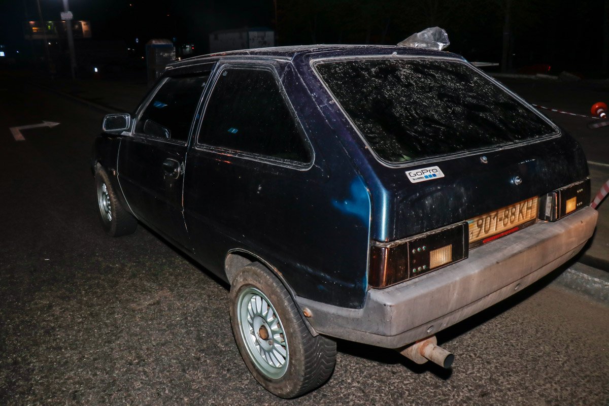 Таврия была остановлена за слишком тонированные задние фары Таврия была остановлена за слишком тонированные задние фары