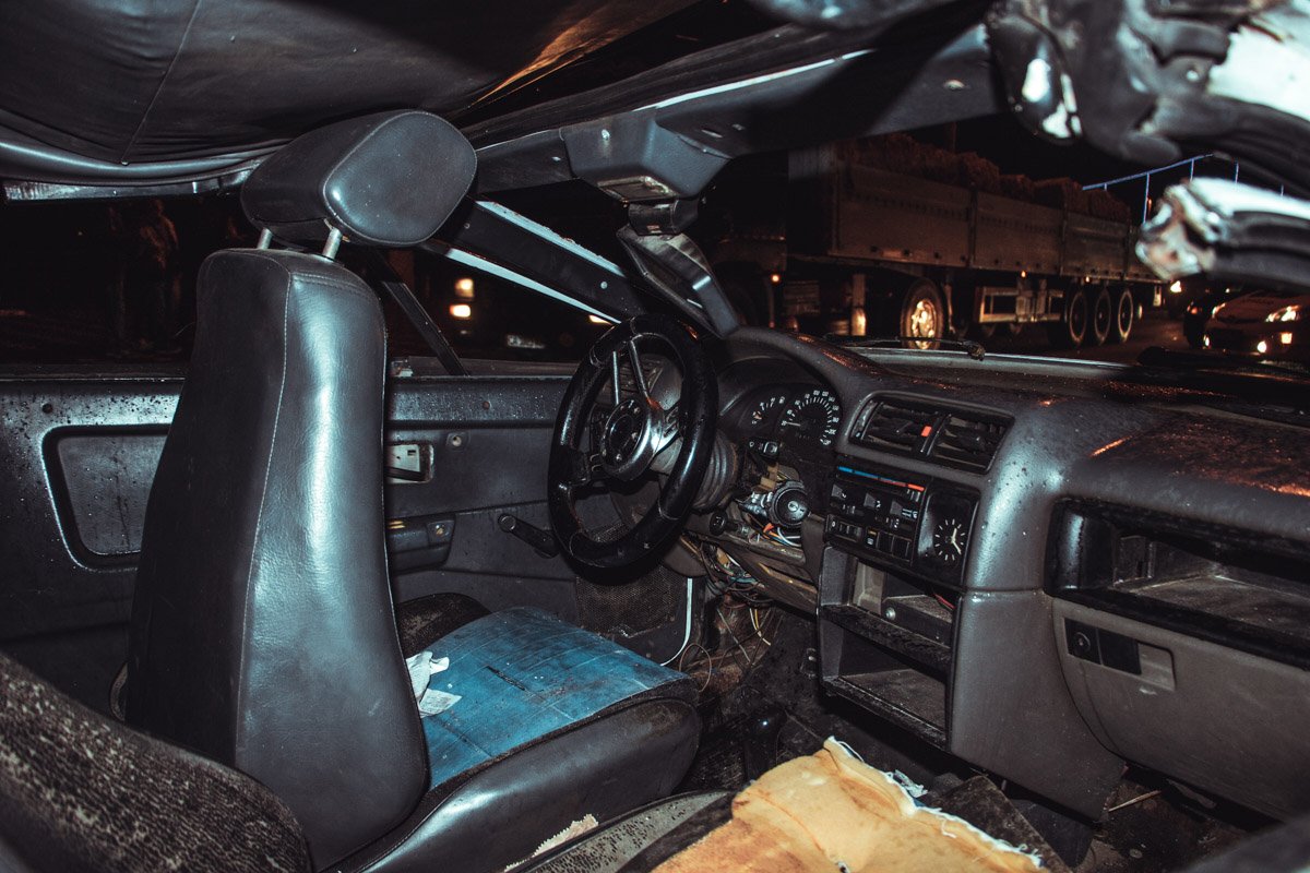 Водитель госпитализирован с ушибами и сотрясением головного мозга