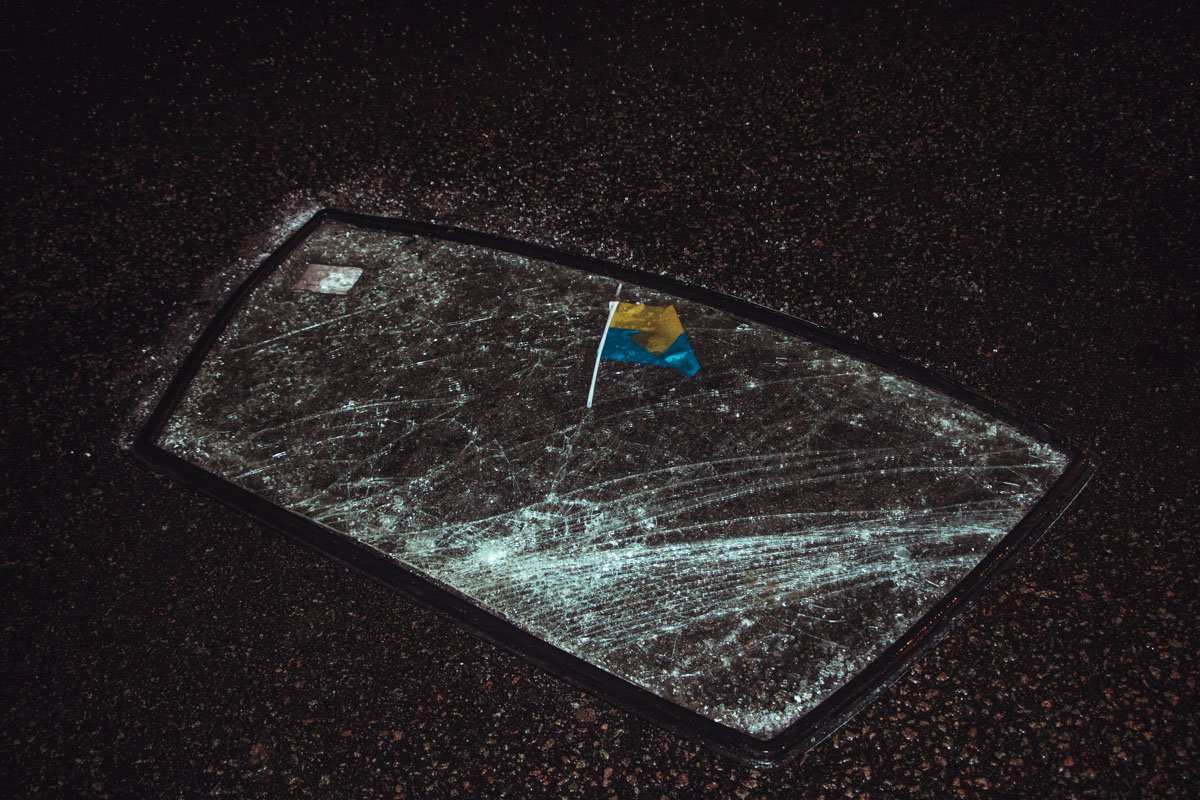 Лобовое стекло от кабриолета