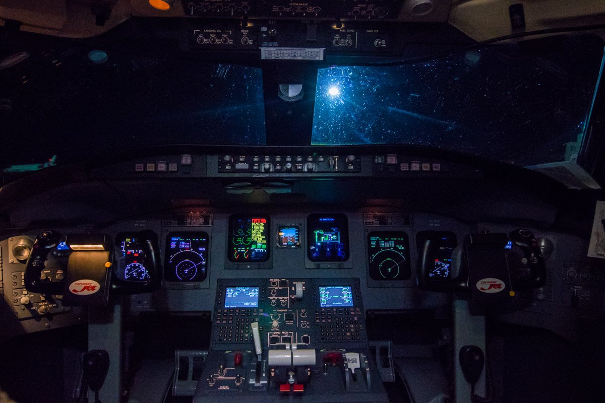 Вид из кабины пилотов