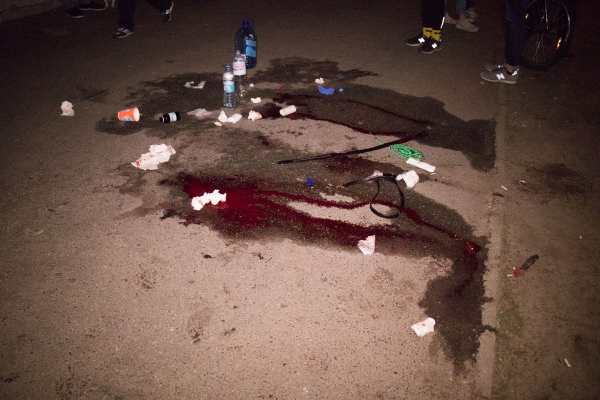 Водителю оказывали первую неотложную медицинскую помощь 