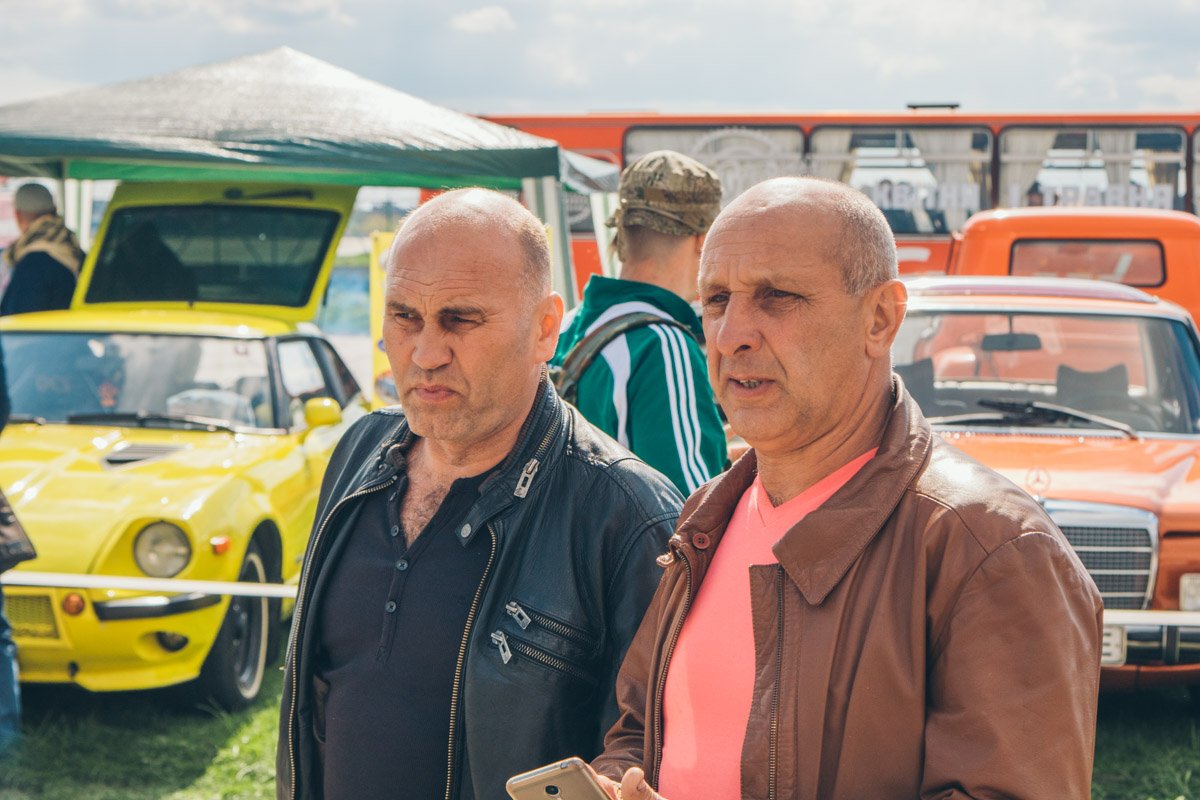 Зря, Петрович, ты машину продал