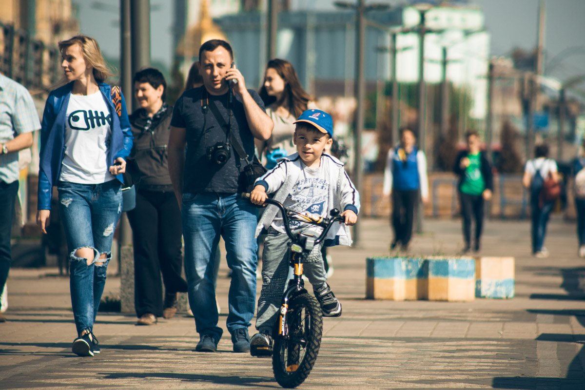 На прогулке важно иметь личный транспорт, чтобы поскорее добраться домой На прогулке важно иметь личный транспорт, чтобы поскорее добраться домой