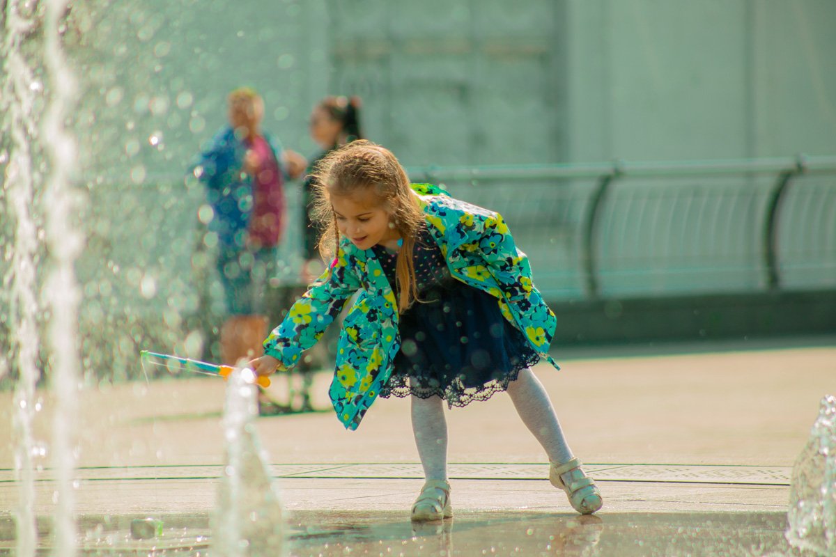 По мановению волшебной палочки включается фонтан По мановению волшебной палочки включается фонтан