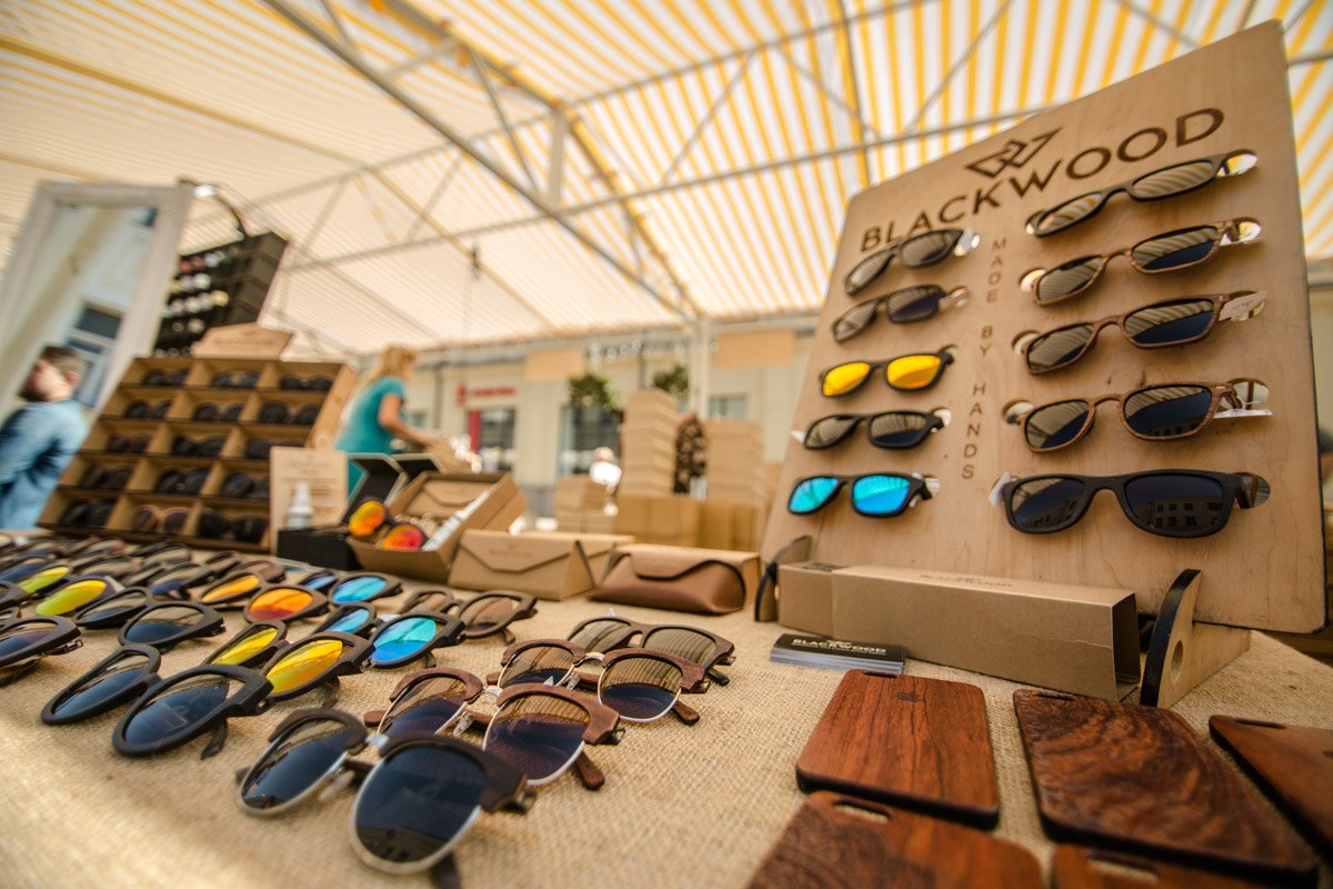 Уйти с ярмарки и не купить очки к лету - это преступление Уйти с ярмарки и не купить очки к лету - это преступление