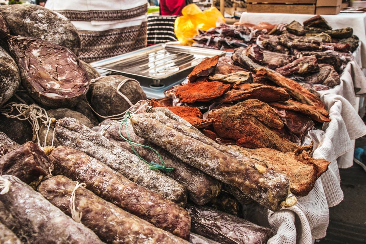 Свежее вяленое мясо - это просто пальчики оближешь Свежее вяленое мясо - это просто пальчики оближешь