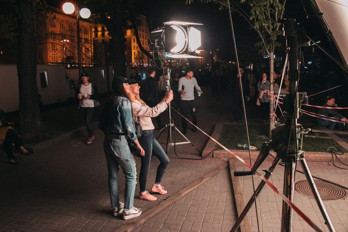 Площадку заполнили зрители