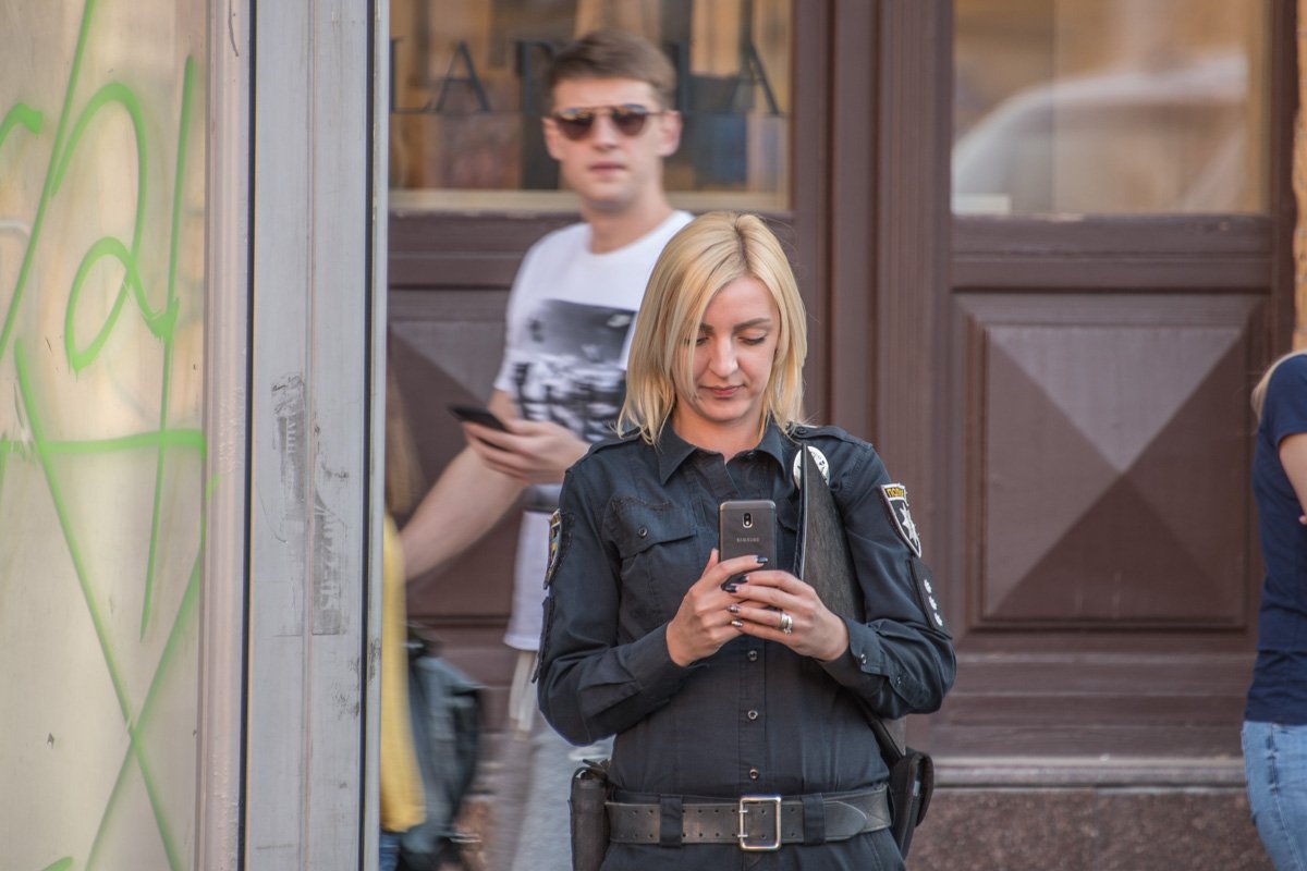 На месте работает полиция На месте работает полиция