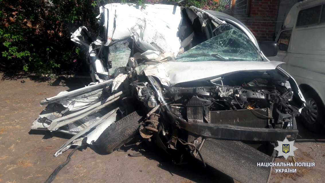 На трассе Харьков-Симферополь в пьяном ДТП погибла 56-летняя женщина