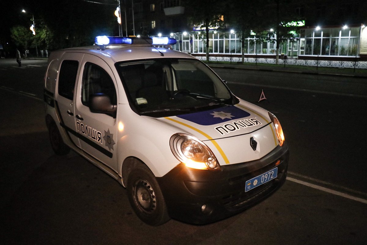 На месте работала полиция