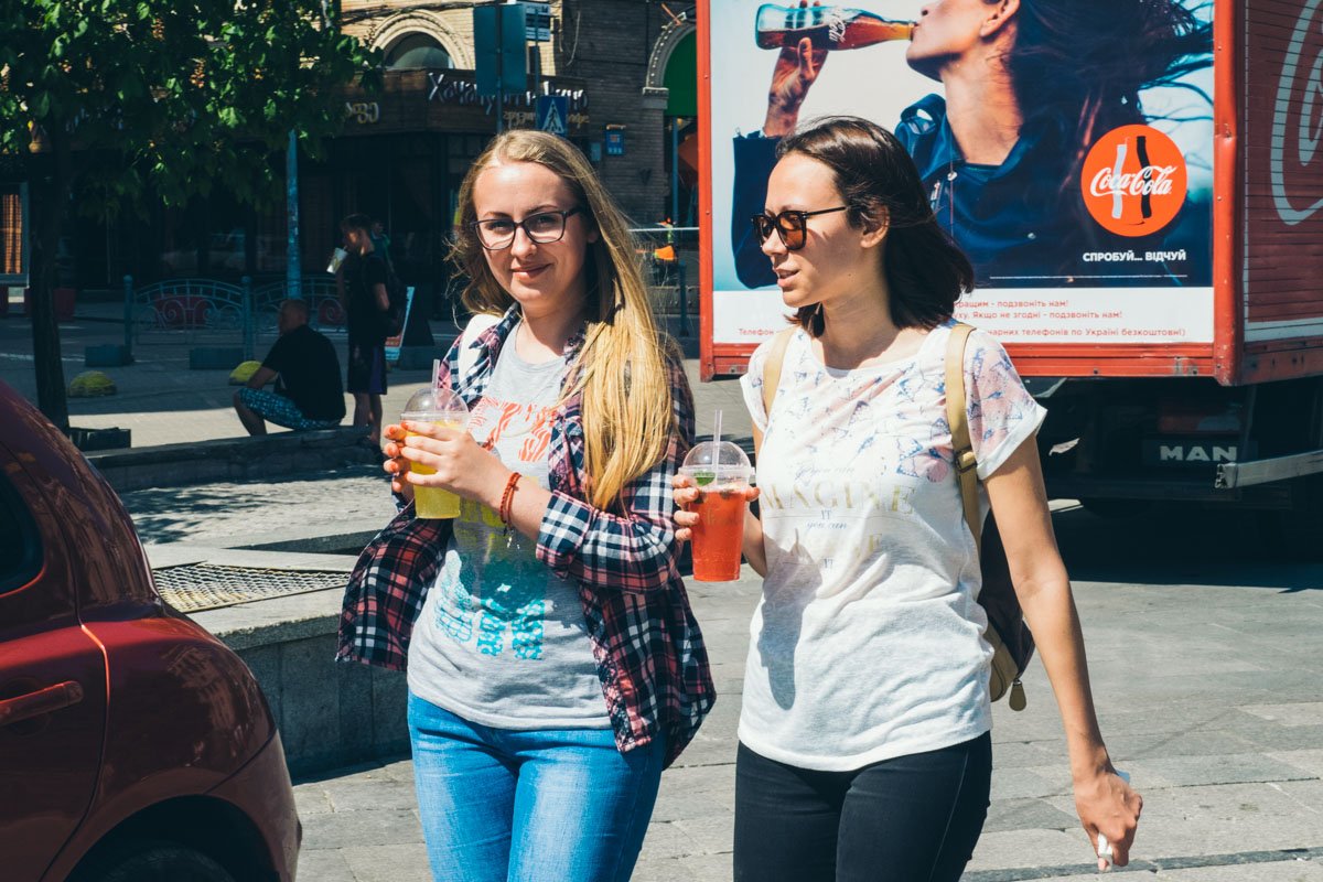 Переходим от кофе к прохладительных напиткам Переходим от кофе к прохладительных напиткам