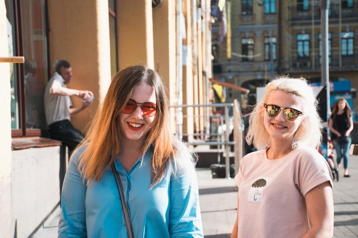 А ты отражаешься в моих очках?