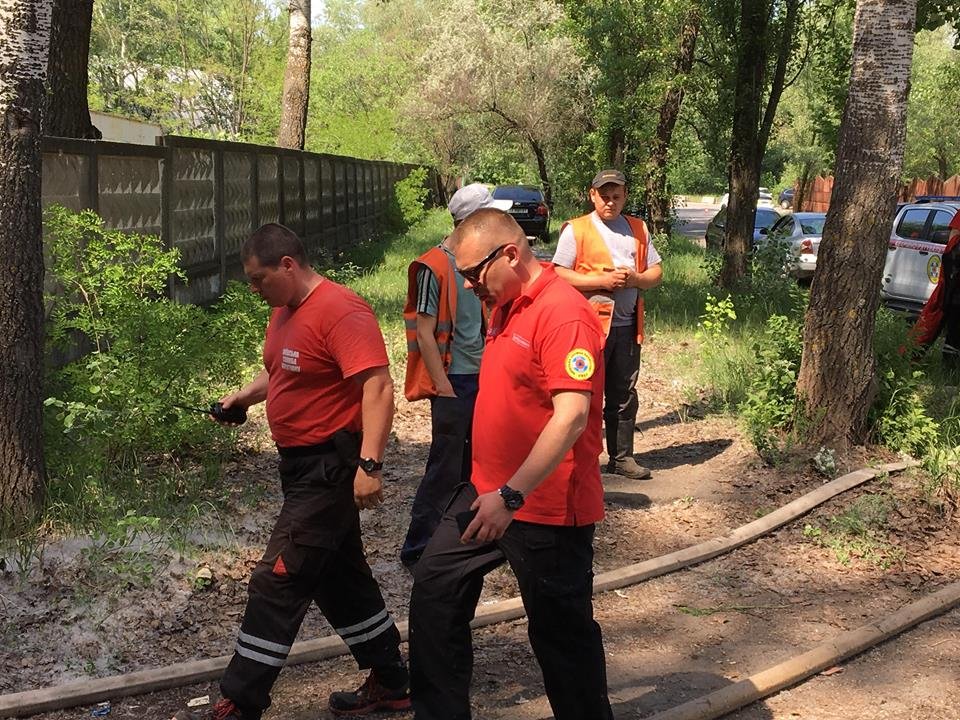 На месте работали спасатели гсчс, пожарные, машины скорой медпомощи и полиция