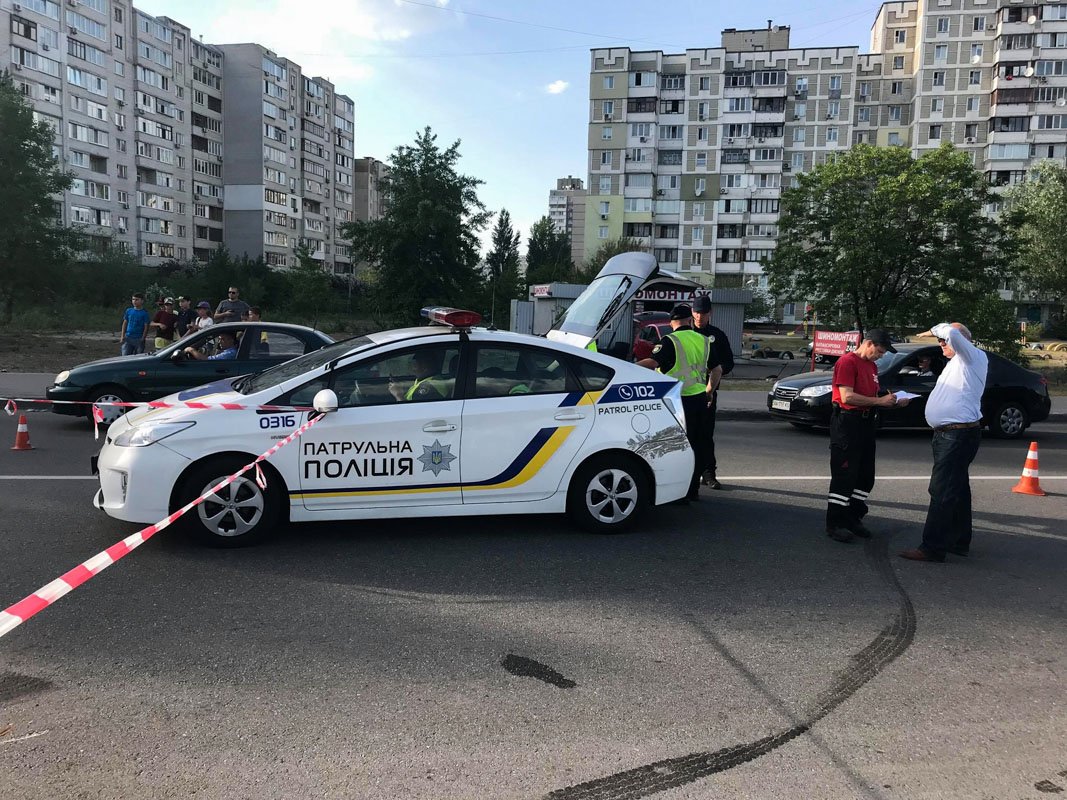 Из-за ДТП на Троещине образовалась пробка