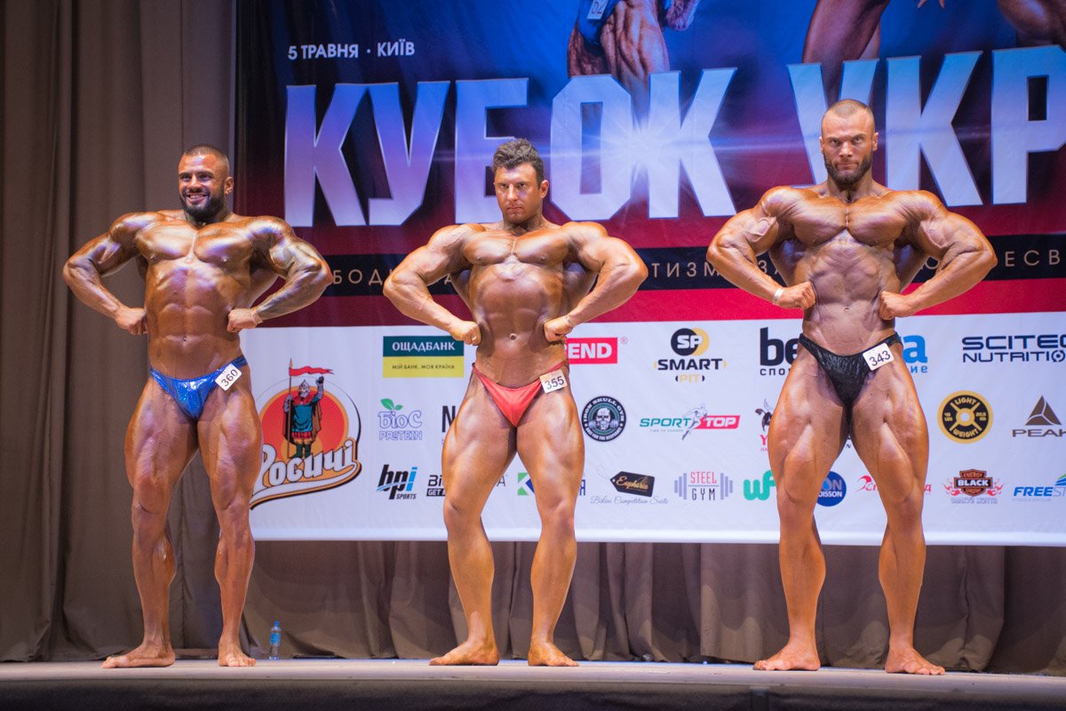 Мужчин разбили по категориям по росту и весу