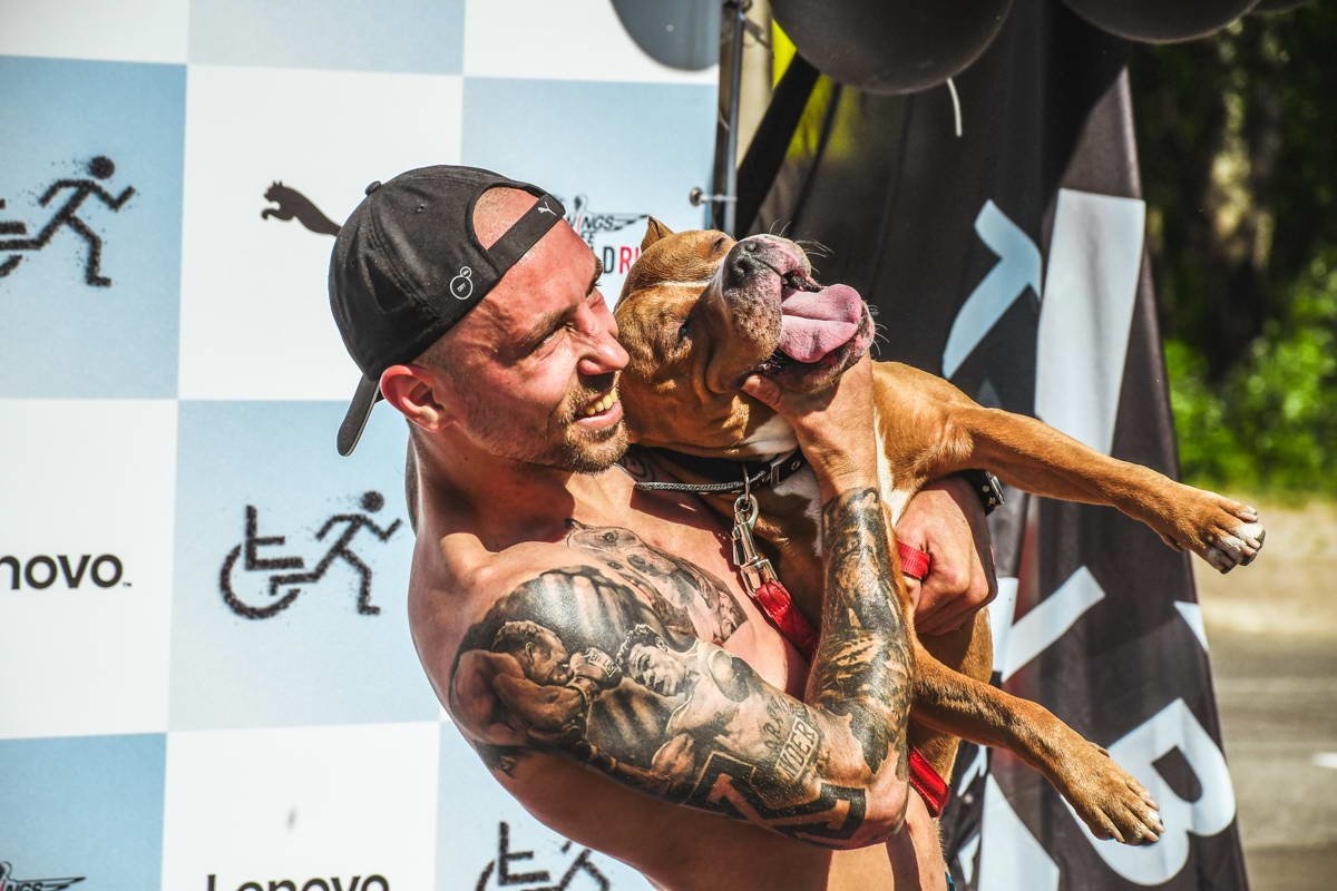 Некоторые бежали марафон вместе со своими любимцами Некоторые бежали марафон вместе со своими любимцами