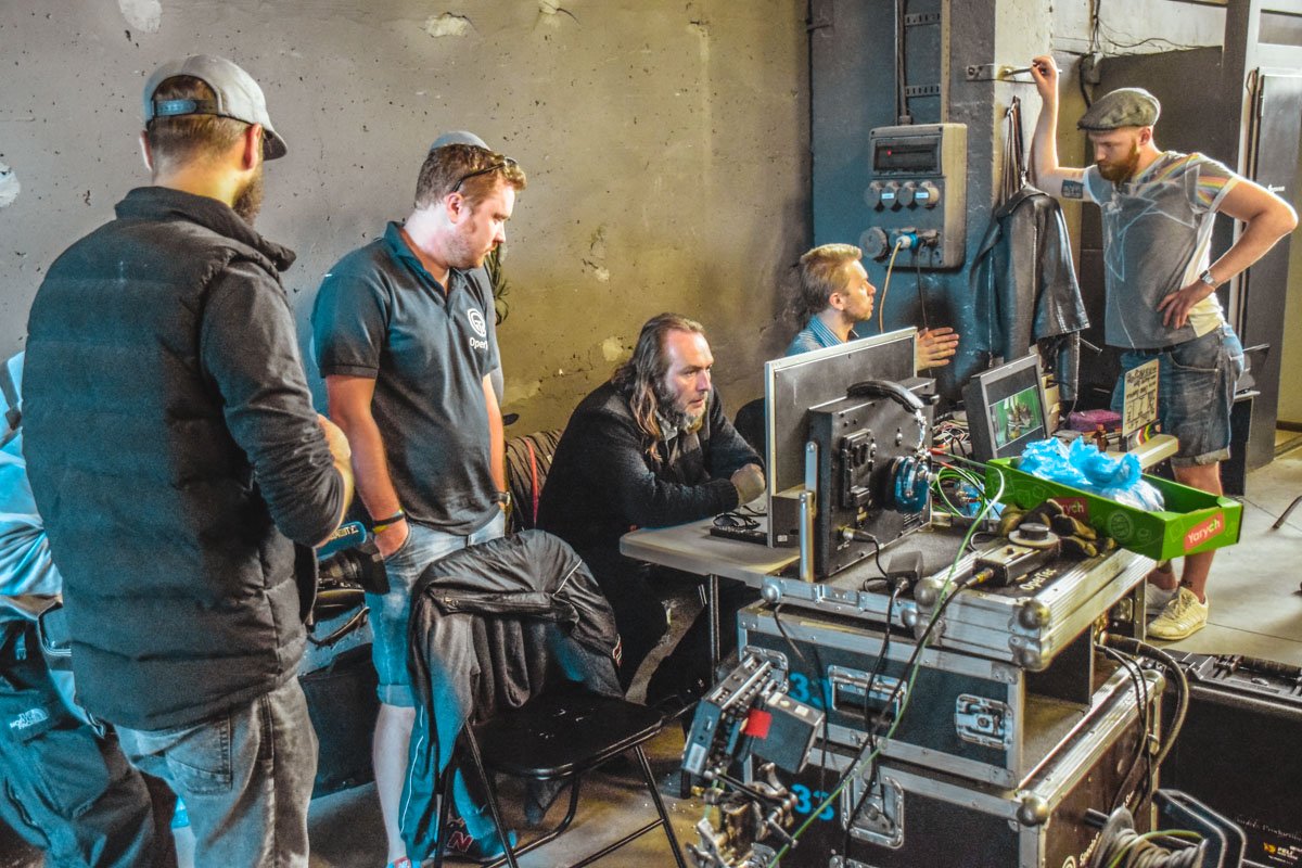 Еще немножко до перерыва.... Еще немножко до перерыва....