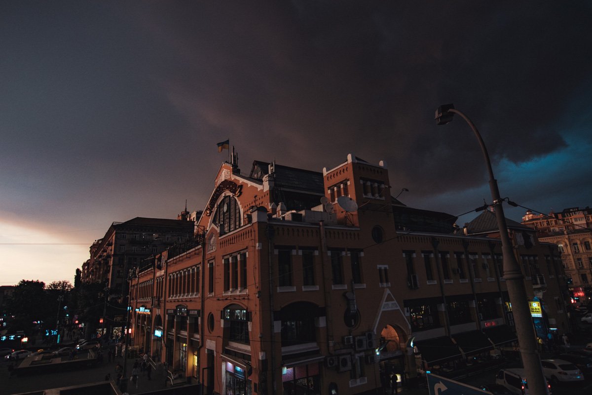 Над Киевом висит черная туча Над Киевом висит черная туча